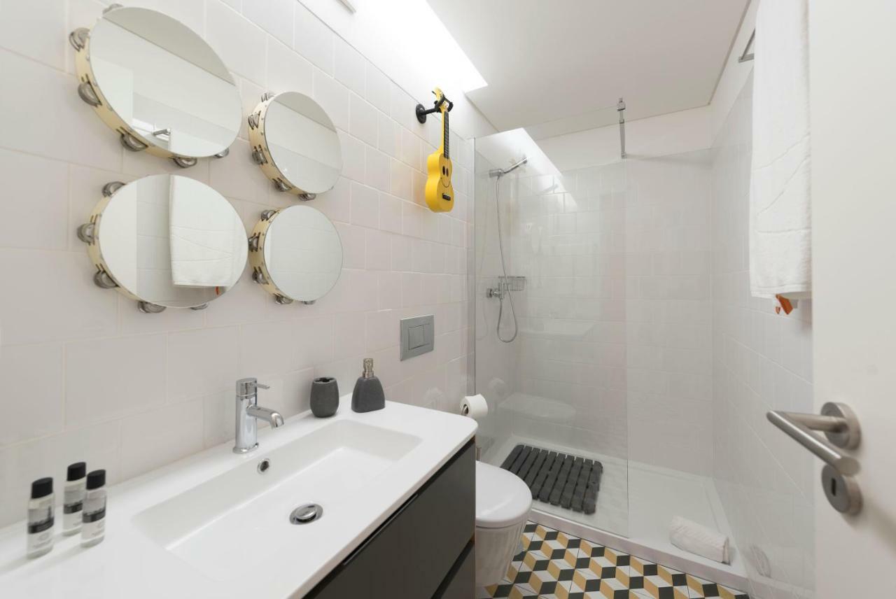 Almada Music Apartment Porto Luaran gambar